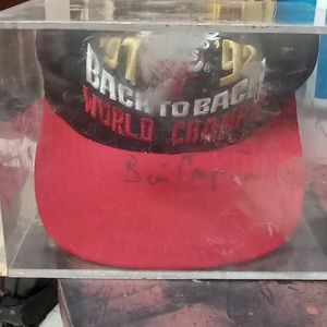 Vintage Autographed 91/92 bulls hat signed by Bill cartwright